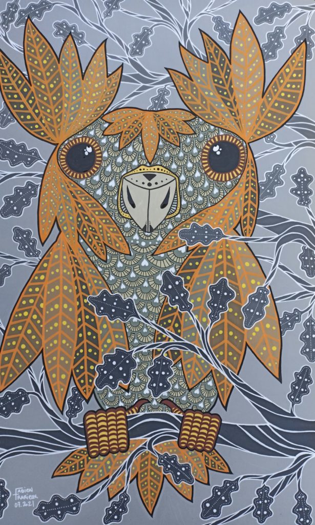 tableau chouette covid-19, fond gris, sur des branches un hibou/chouette fixe de ses grands yeux