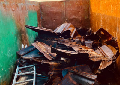 Photographies de textures naturelles, benne remplie de déchets métalliques