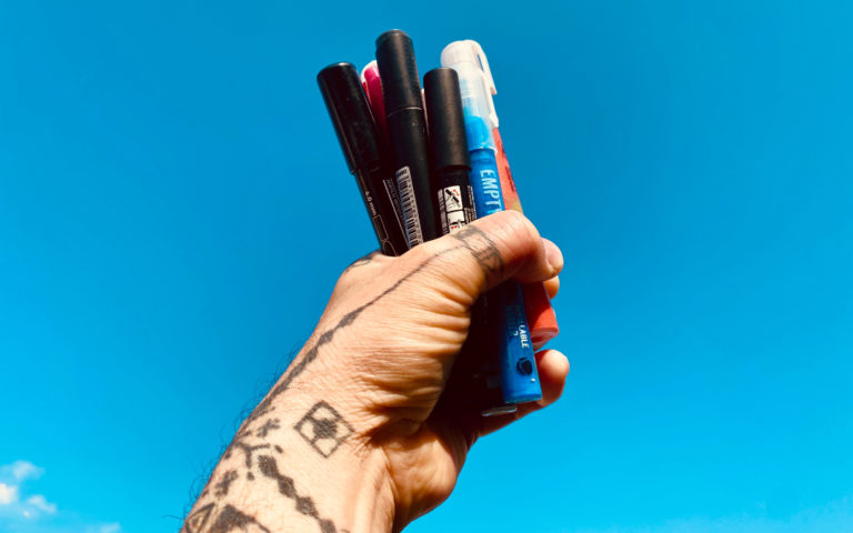 Image mise en avant pour article - Feutres acryliques - Fabien Trarieux - Avril 2025