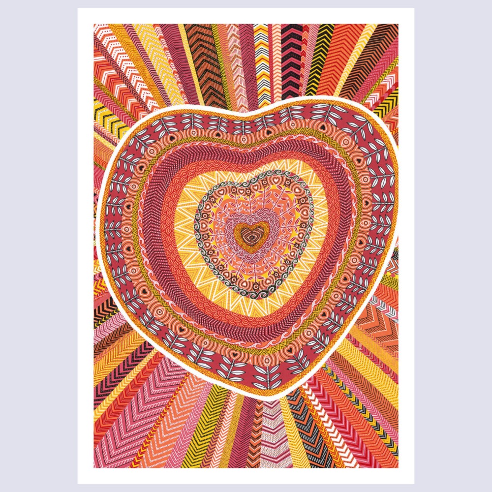 Illustration d'un cœur central vibrant aux tons chauds rouge et orange avec motifs de flèches et d'yeux protecteurs, œuvre "Dans les yeux de ma mère" par Fabien Trarieux.